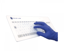 Cleanroom Touch Keyboard operable with gloves